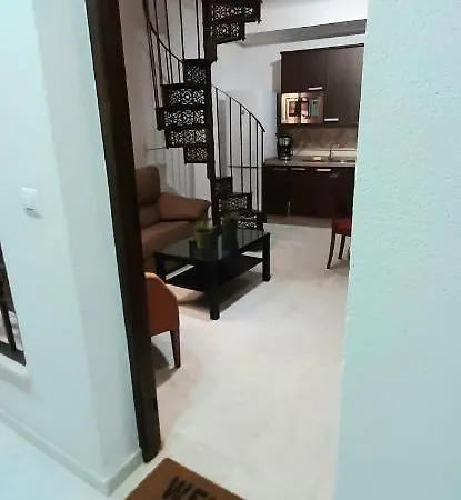 Apartamento Con Buhardilla Casco Historico Apartment *