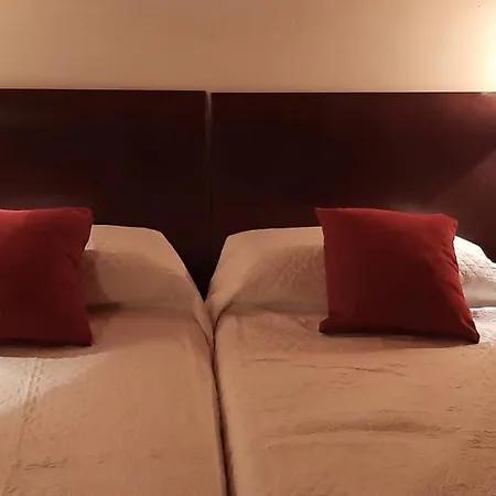Apartamento Con Buhardilla Casco Historico Apartment *